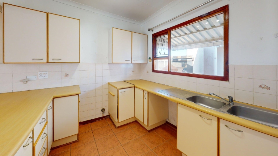 2 Bedroom Property for Sale in Kabega Park Eastern Cape